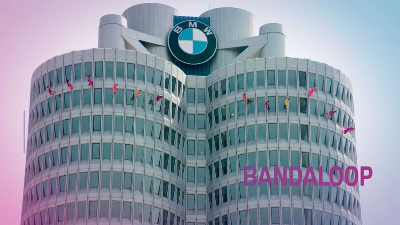 50 years BMW Headquarters: "Momentum curve"