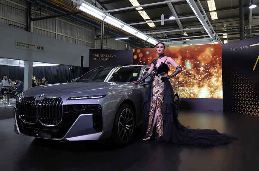 Fitur Unggulan BMW Seri 7 2023