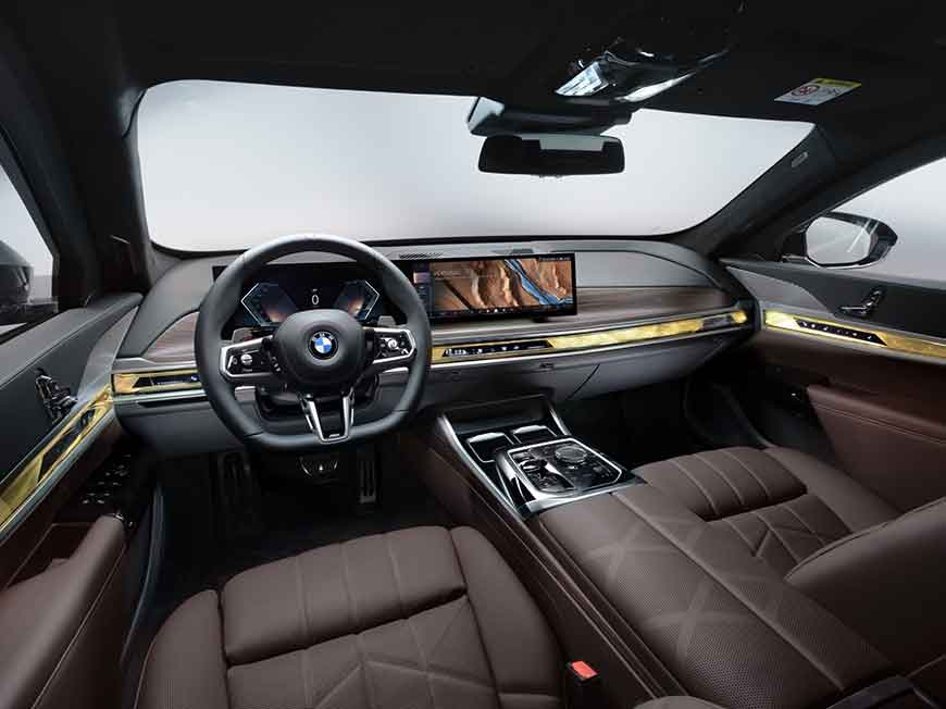 Dashboard BMW Seri 7 Protection