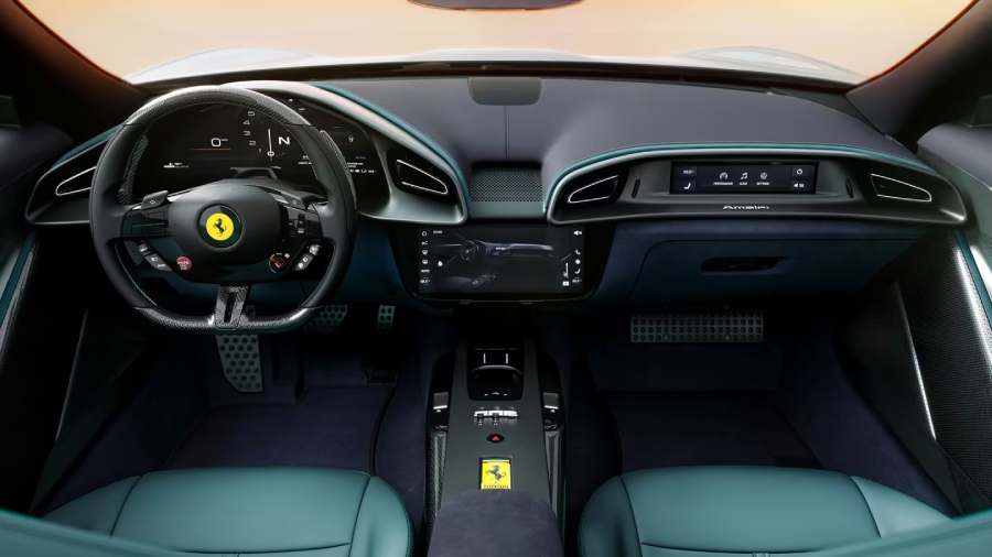 Ferrari Amalfi: Performa dan Gaya dalam Mesin V8 yang Elegan 3 Interior The new Ferrari Amalfi