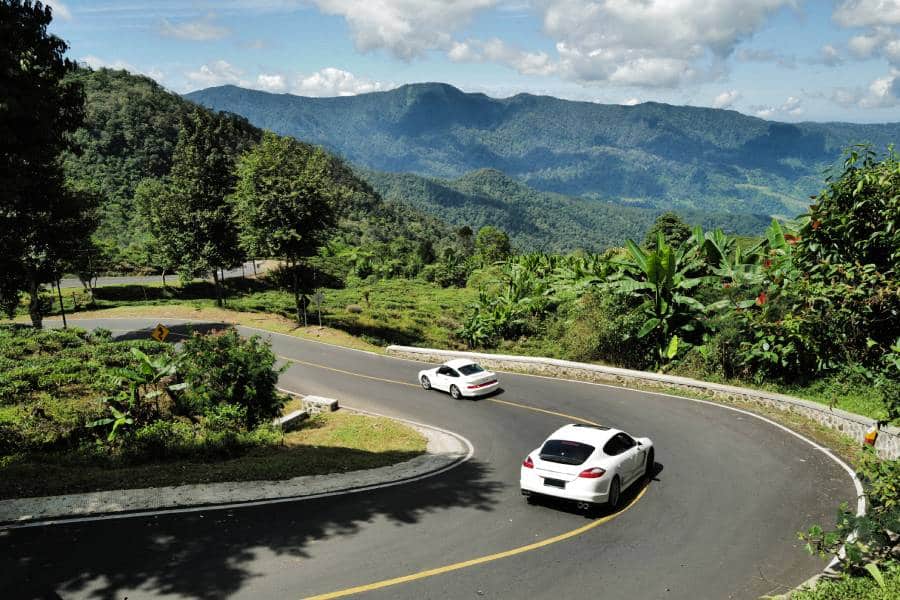 The Frame: Tropical Loop Cruze, 888 Kilometer bersama Porsche Indonesia 3 Petualangan Porsche