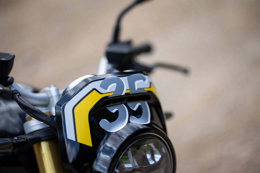 BMW Motorrad Hadirkan Aksesori “The Tracker” untuk R 12 nineT 2 Aksesori The Tracker