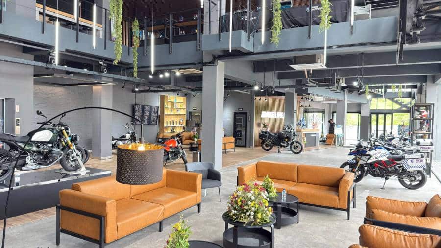 BMW Motorrad Indonesia Hadirkan Showroom Premium untuk Para Rider 2 Showroom BMW Motorrad Indonesia