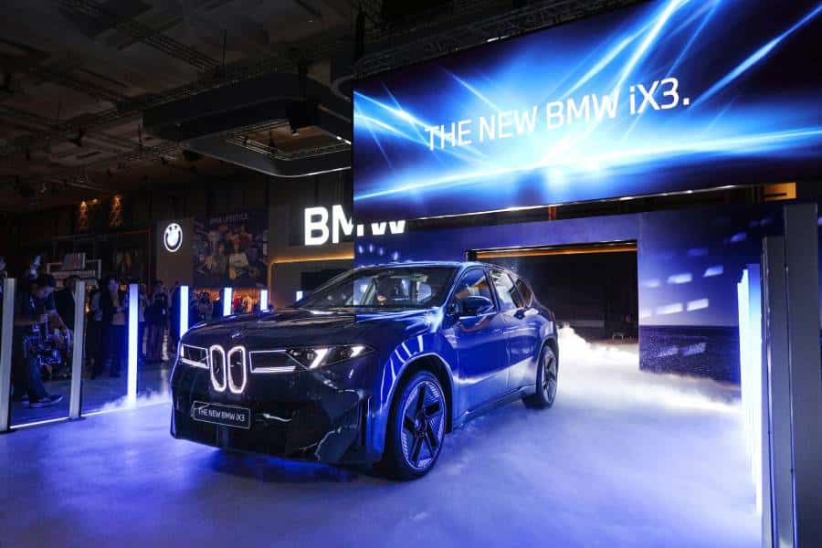 BMW Indonesia Resmi Luncurkan New BMW iX3 di GIIAS 2026 2 BMW iX3 50 xDrive M Sport